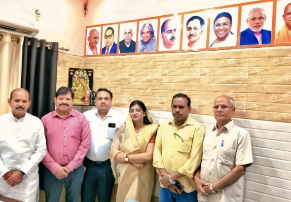 Nominated councilors taking oath in Modinagar | Modinagar Municipal Council