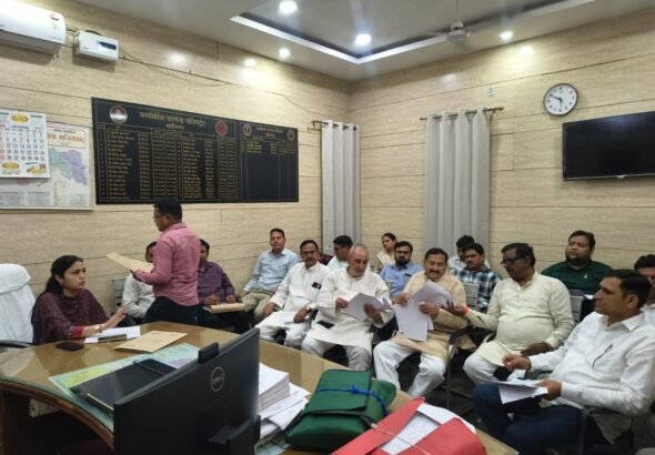 SDM Komal Singh Holds Meeting With Political Parties